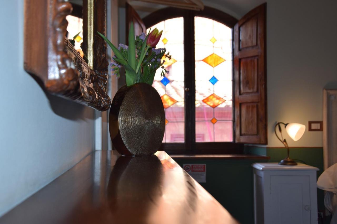 Osteria Del Vicario Certaldo Exterior foto